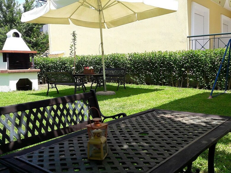 Apartamentos Siviri Rental Houses