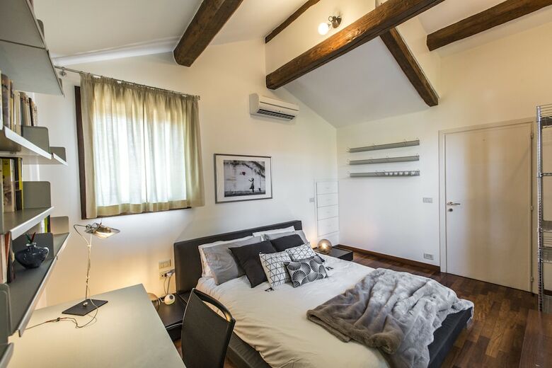 Apartamento Attic Boutique San Marco