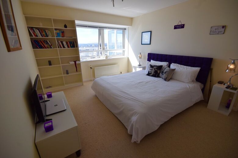 Apartamentos Isabella Penthouse 15th Floor, Seafront