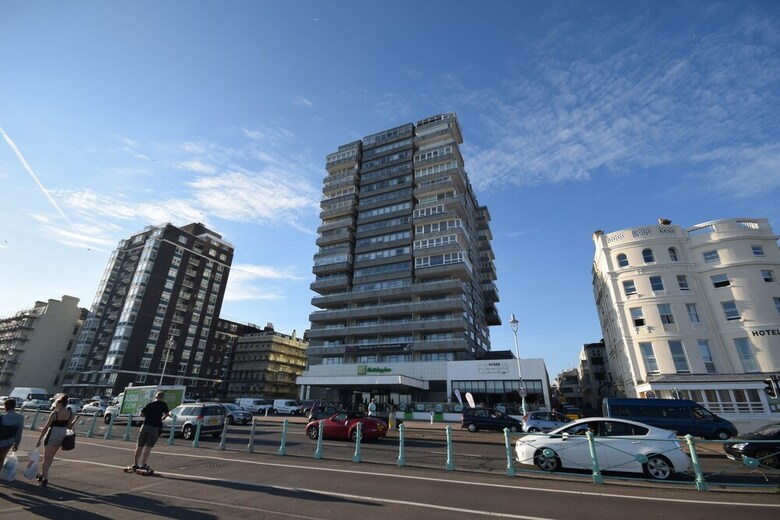 Apartamentos Isabella Penthouse 15th Floor, Seafront