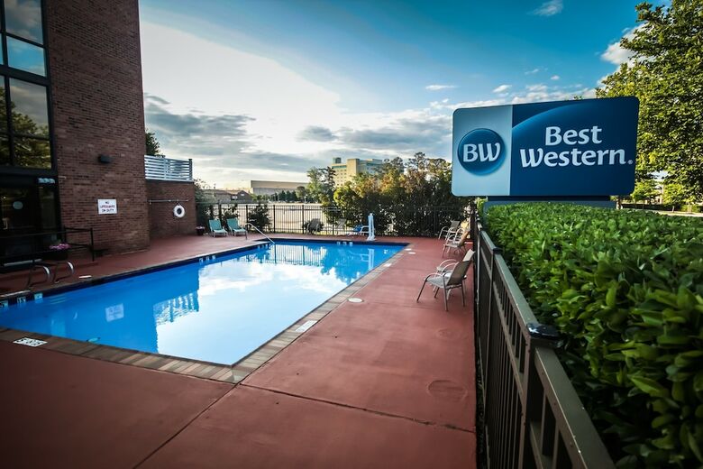 Hotel Best Western Hampton Coliseum Inn