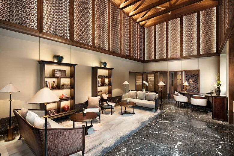 Hotel Capella Shanghai, Jian Ye Li