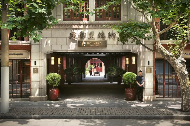 Hotel Capella Shanghai, Jian Ye Li