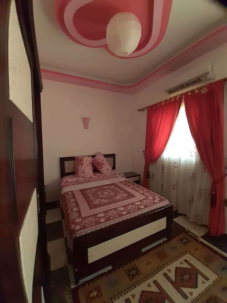 Aparthotel Luxor Star Apartments