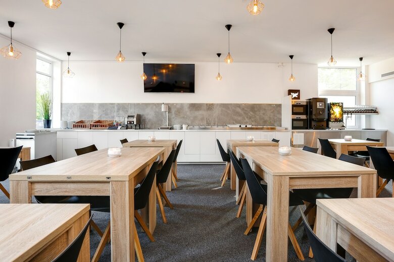 Almn�s Park Hotel