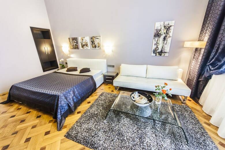 Matei Corvin Apartments