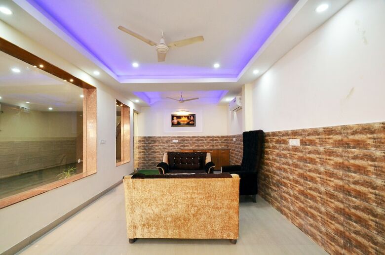 Hotel Oyo 8423 Grand Park