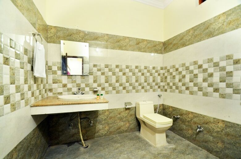 Hotel Oyo 8423 Grand Park