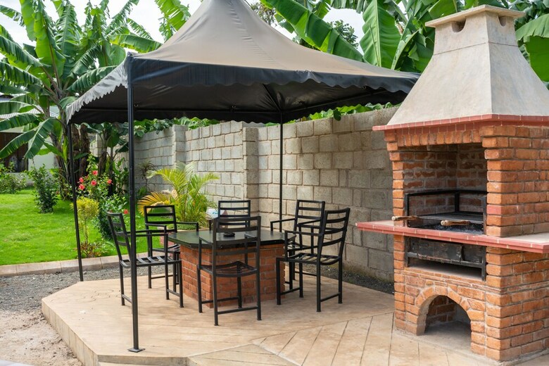 Rayan Apartments & Safaris