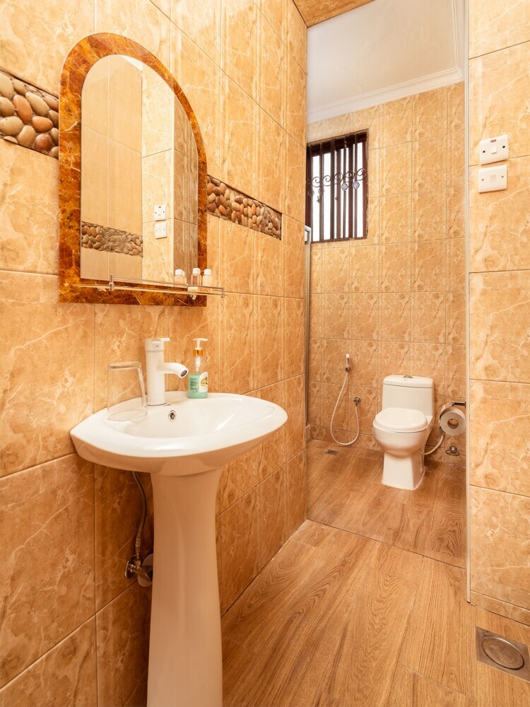 Rayan Apartments & Safaris