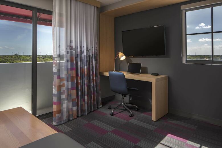 Hotel Aloft Coral Gables