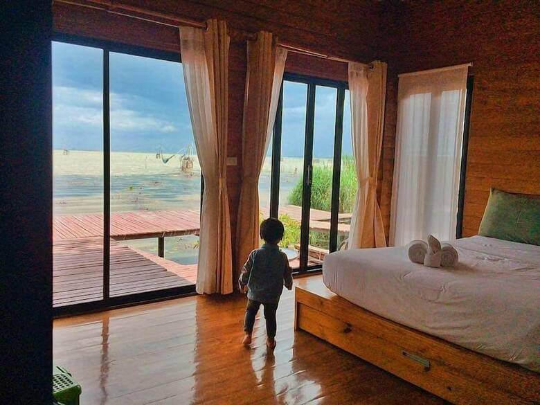 Hotel Lake House