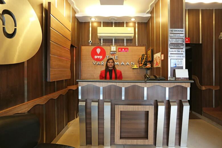 Hotel Oyo 8188 Vardhmaan Inn
