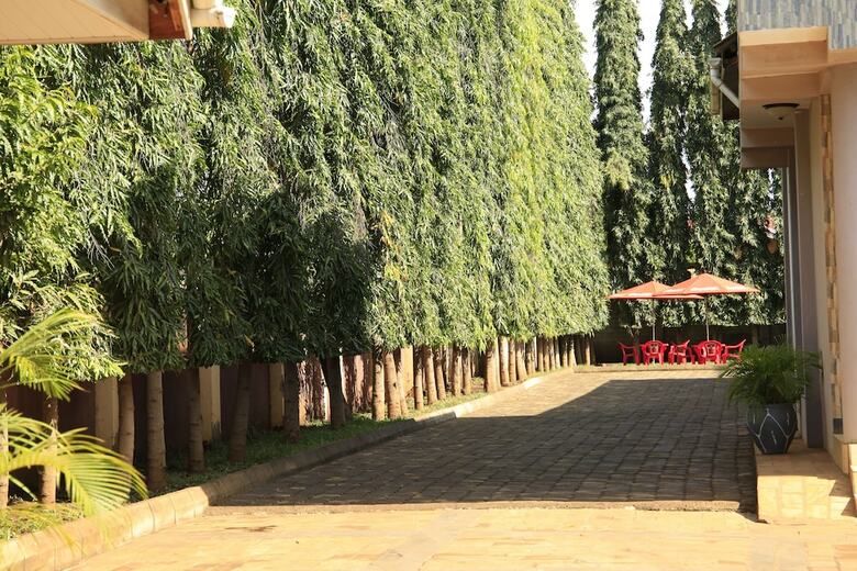 Hotel Sangana Lodge