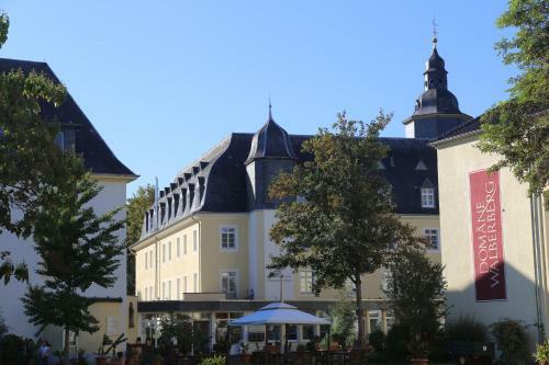 Schlosshotel Dom�ne Walberberg