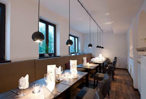 Hotel Seeluna - Caf� Lounge & Restaurant Am Klostersee