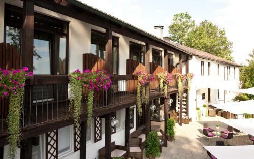 Hotel Seeluna - Caf� Lounge & Restaurant Am Klostersee