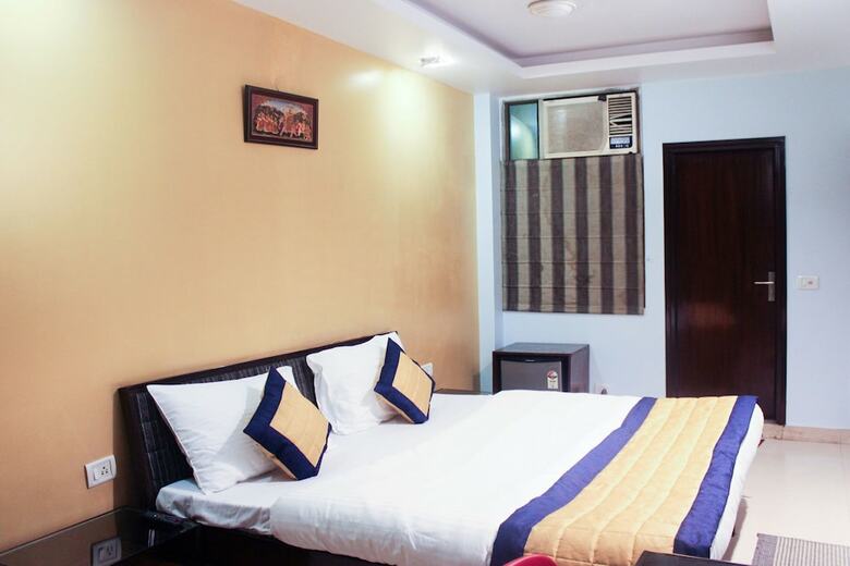 Oyo 6596 Hotel Flight Path