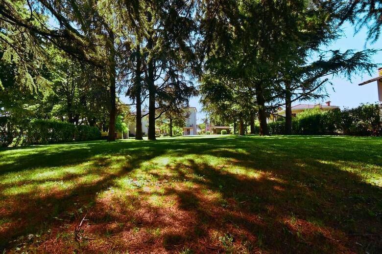 Villa Con Parco
