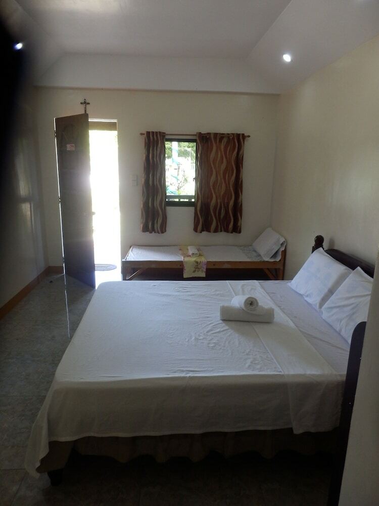 Hotel Sunshine Bantayan Garden Resort