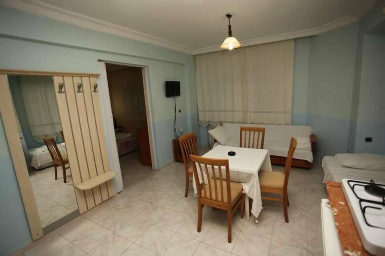 California Apart Hotel