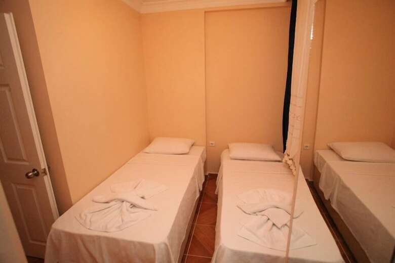 California Apart Hotel