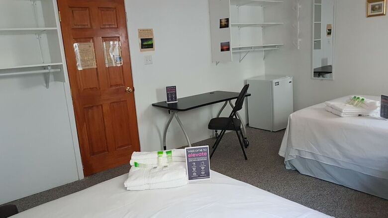 Hotel Preferred Rooms By Crestview Guest House