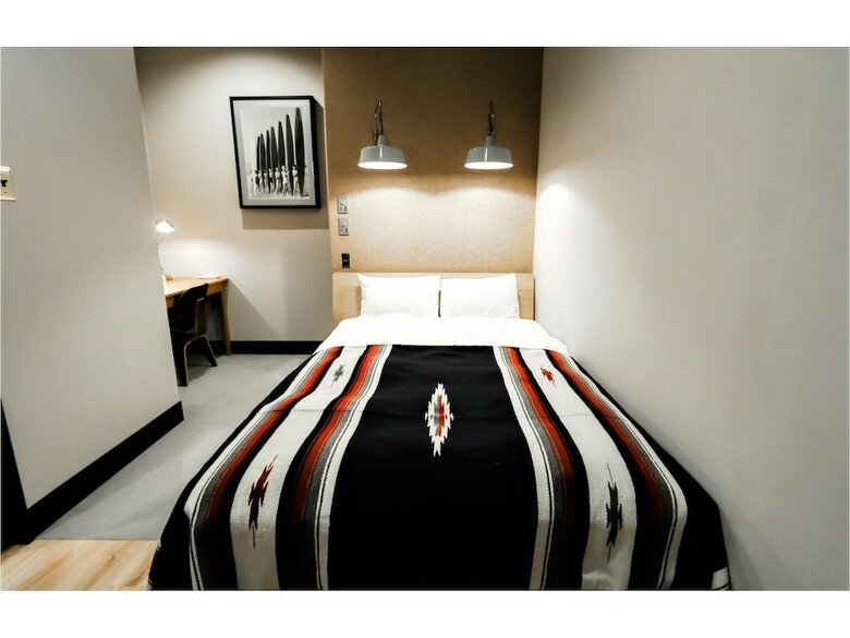H Hotel