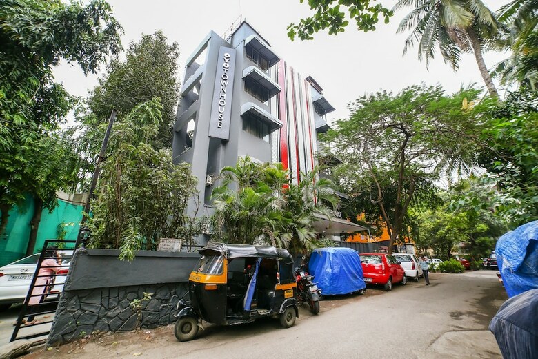Hotel Oyo Flagship 573 Chakala Sahar Road