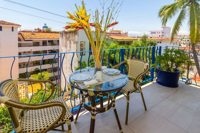 V Azul Condo At Vallarta Romantic Zone - Adults Only