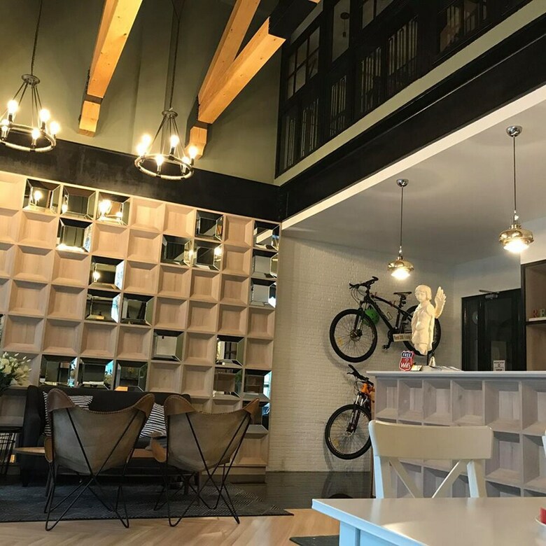 Hostal Travel Light Hostel Pattaya