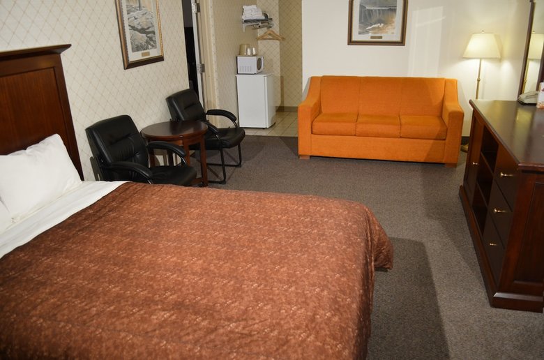 Grand Memories Hotel & Suites