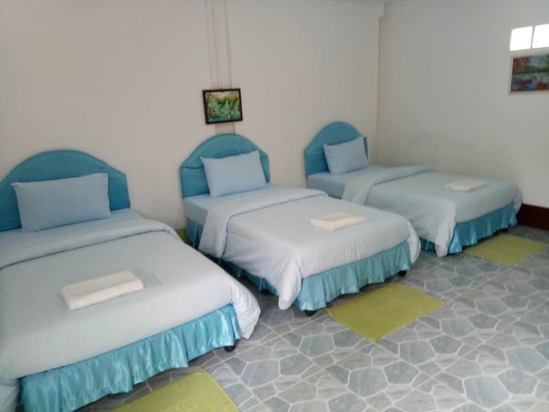 Hotel Coconut Home Resort