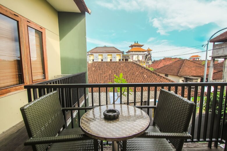 Hotel Kuta Legian Inn