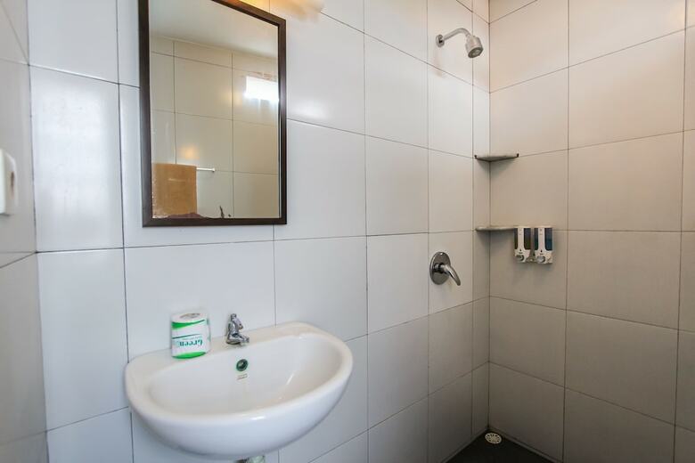 Hotel Kuta Legian Inn