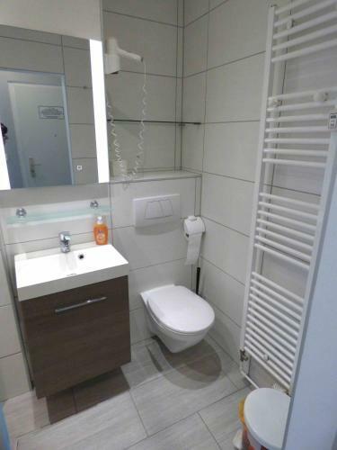 Apartamentos Komfort Ferienwohnungen Zwenkauer See