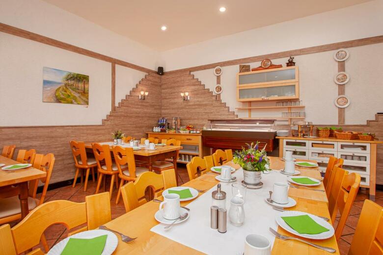 Hotel Landgasthof H�lzer