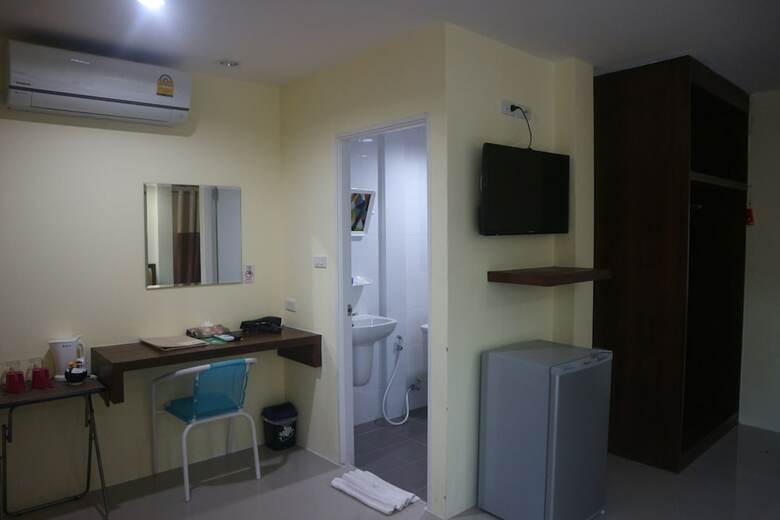 Hotel Anyavee Nam Mao Beach Resort