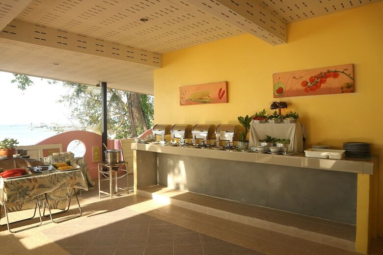 Hotel Anyavee Nam Mao Beach Resort