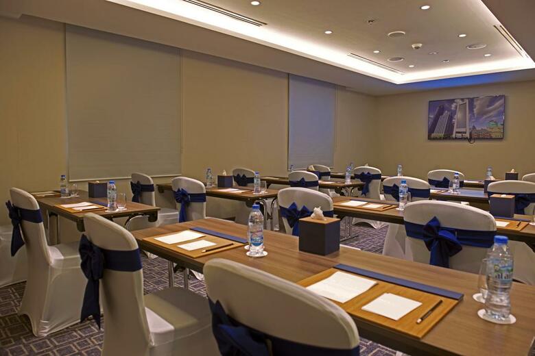 Mena Plaza Hotel Albarsha