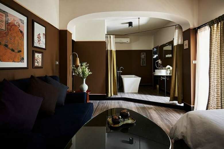 Josh Hotel