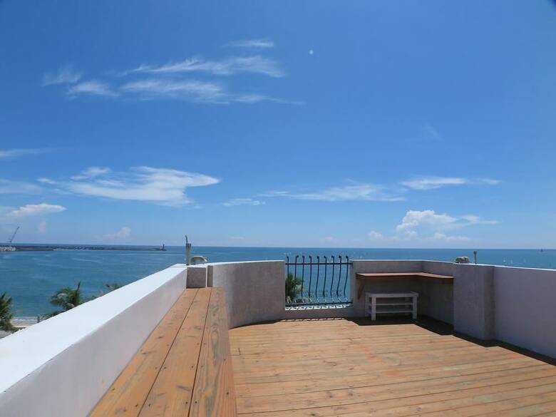 Bed & Breakfast White Sand Homestay