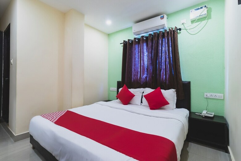Hotel Oyo 8065 Accovah Map5 Inn