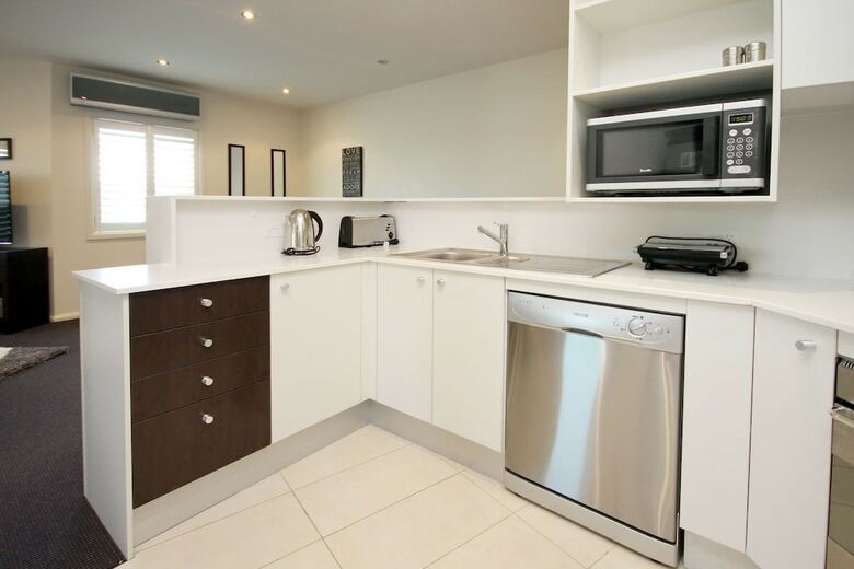 Pacific Blue Apartment 258, 265 Sandy Point Road