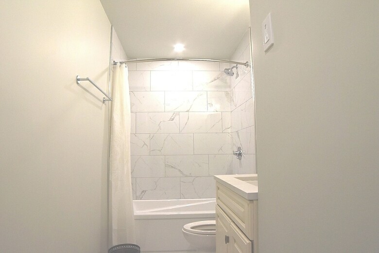 Hotel Aurora Deluxe Vacation Guest House
