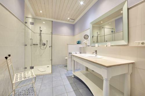 Hostal Hotel F�hrenhof Garni