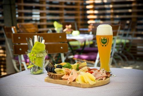 Hostal Hotel Gasthof Alter Wirt