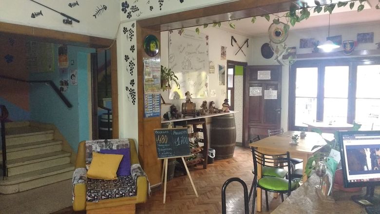 Hostal Estacion Mendoza Hostel