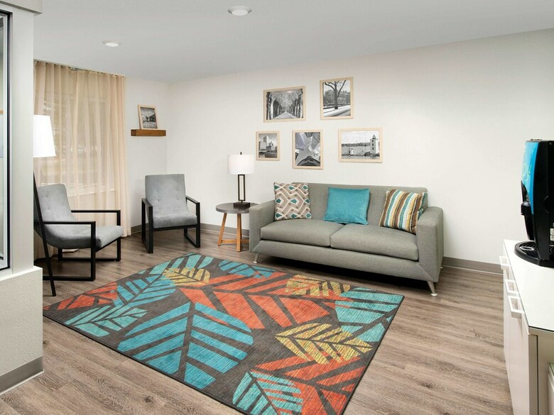 Hotel Woodspring Suites Providence