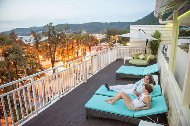 Modern Living Hotel